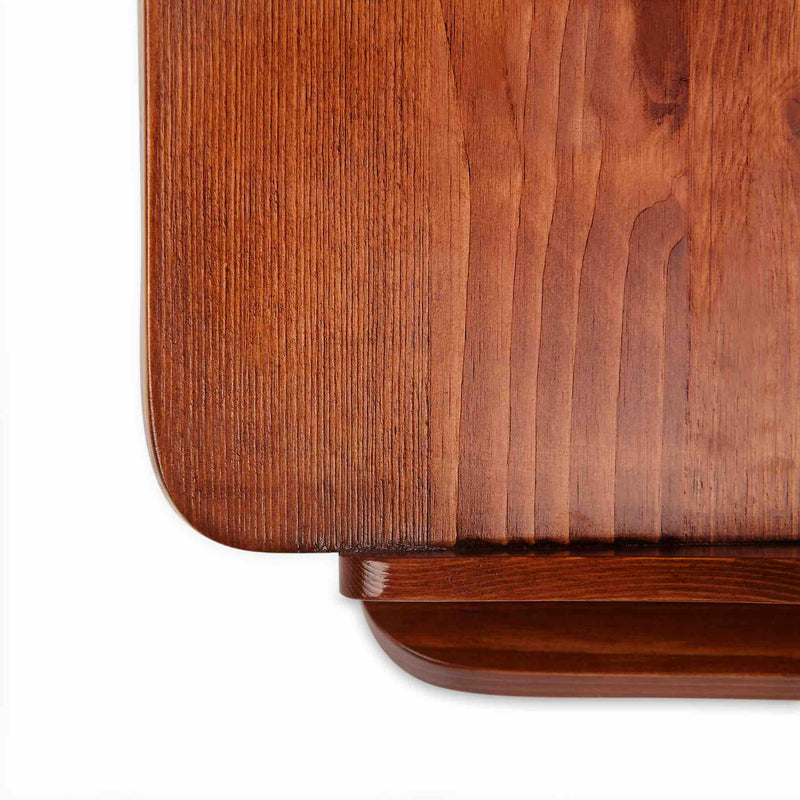 Book Reader Rehal in Cherry - Detail
